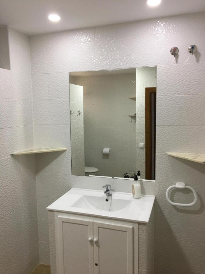 Apartamento Junto A La Playa En El Centro كونيل ذي لا فرونتيرا المظهر الخارجي الصورة